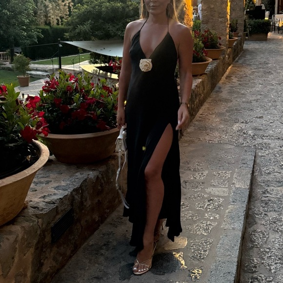 Bardot Aradia Halter Dress In Black - Picture 13 of 13